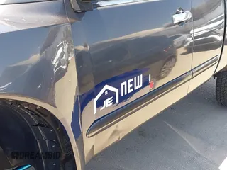 2006 Nissan Titan XE z VIN 1N6AA06B06N551578, wystawiony jako IAAI lot #42403828 z przebiegiem 143 420 mil mil oraz . Historia ofert i sprzedaży dostępna na DreamBid. Obrazek 19.