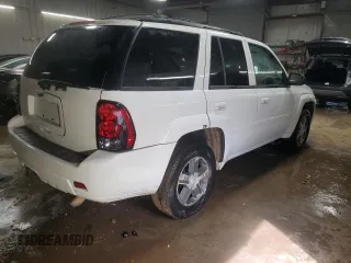 2007 Chevrolet TrailBlazer LT with VIN 1GNDT13S772261630, listed as a Copart auction lot 52954755 with 142,990 mi miles and Clean Title. Bid and sale history available at carsss.com. Image 3.