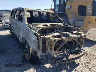 2015 GMC Yukon XL SLT with VIN 1GKS1HKC7FR144293, listed as a Copart auction lot 42151315 with 0 mi miles and Non Repairable. Bid and sale history available at carsss.com. Image 4.