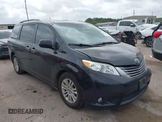 2015 Toyota Sienna XLE с VIN 5TDYK3DC0FS666767, выставлен на аукционе IAAI как лот 41935610 с пробегом 169 574 миль миль и . История ставок и продаж доступна на DreamBid. Изображение 1.