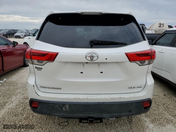 2018 Toyota Highlander SE with VIN 5TDJZRFH1JS890941, listed as a Copart auction lot 78090794 with 0 mi miles and Salvage Title. Bid and sale history available at carsss.com. Image 6.