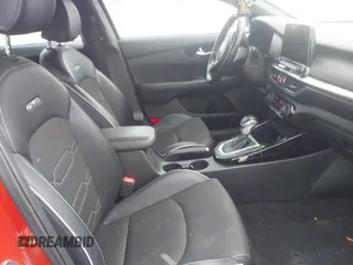 2020 Kia Forte GT-Line with VIN 3KPF34ADXLE152552, listed as a IAAI auction lot 41612032 with 84,039 mi miles. Bid and sale history available at carsss.com. Image 5.