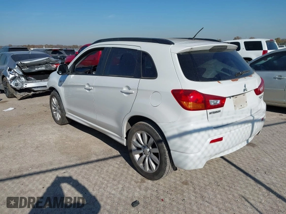 2011 Mitsubishi Outlander Sport SE with VIN JA4AP4AU1BZ016693, listed as a IAAI auction lot 41012527 with 162,310 mi miles. Bid and sale history available at carsss.com. Image 3.
