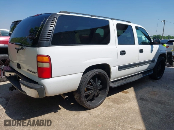2004 Chevrolet Suburban LT with VIN 3GNEC16T04G341718, listed as a IAAI auction lot 41960398 with 228,523 mi miles. Bid and sale history available at carsss.com. Image 4.
