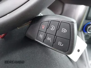 2024 Chevrolet Suburban LT z VIN 1GNSKCKD1RR242476, wystawiony jako IAAI lot #41577855 z przebiegiem 24 285 mil mil oraz . Historia ofert i sprzedaży dostępna na DreamBid. Obrazek 11.