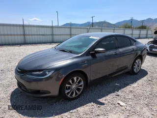 2015 Chrysler 200 S z VIN 1C3CCCBB9FN714973, wystawiony jako Copart lot #59541555 z przebiegiem 121 490 mil mil oraz Czysty tytuł • Clean title. Historia ofert i sprzedaży dostępna na DreamBid. Obrazek 1.