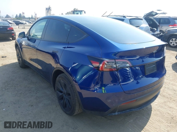 2024 Tesla Model Y с VIN 7SAYGDED2RF119770, выставлен на аукционе IAAI как лот 42462600 с пробегом 6 712 миль миль и . История ставок и продаж доступна на DreamBid. Изображение 3.