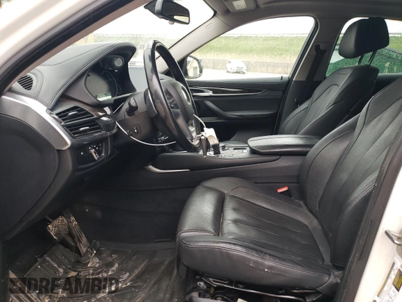 2015 BMW X6 xDrive35i z VIN 5UXKU2C58F0N77172, wystawiony jako Copart lot #55631415 z przebiegiem 246 622 mil mil oraz Czysty tytuł • Clean title. Historia ofert i sprzedaży dostępna na DreamBid. Obrazek 7.