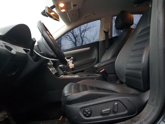 2015 Volkswagen CC R-Line with VIN WVWBP7AN1FE813009, listed as a Copart auction lot 38139554 with 109,084 mi miles. Bid and sale history available at carsss.com. Image 7.