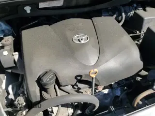 2019 Toyota Sienna LE Auto Access Seat with VIN 5TDKZ3DC7KS997955, listed as a Copart auction lot 80658535 with 92,729 mi miles and Salvage title. Bid and sale history available at DreamBid. Image 15.