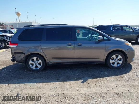 2011 Toyota Sienna LE AAS with VIN 5TDKK3DC0BS103380, listed as a IAAI auction lot 41855259 with 216,022 mi miles. Bid and sale history available at carsss.com. Image 13.