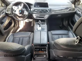 2022 BMW 7 Series 740i with VIN WBA7T2C07NCJ26257, listed as a Copart auction lot 41763095 with Not provided miles and Salvage title. Bid and sale history available at DreamBid. Image 8.