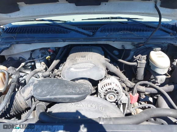 2003 Chevrolet Silverado 1500 LS with VIN 2GCEC19T831244455, listed as a IAAI auction lot 41746907 with 353,603 mi miles. Bid and sale history available at carsss.com. Image 10.