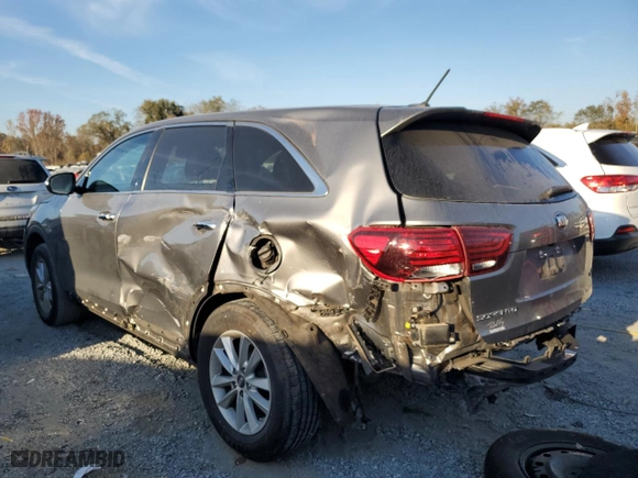 2019 Kia Sorento S V6 with VIN 5XYPG4A59KG492858, listed as a Copart auction lot 77864614 with 98,219 mi miles and Salvage Title. Bid and sale history available at carsss.com. Image 2.