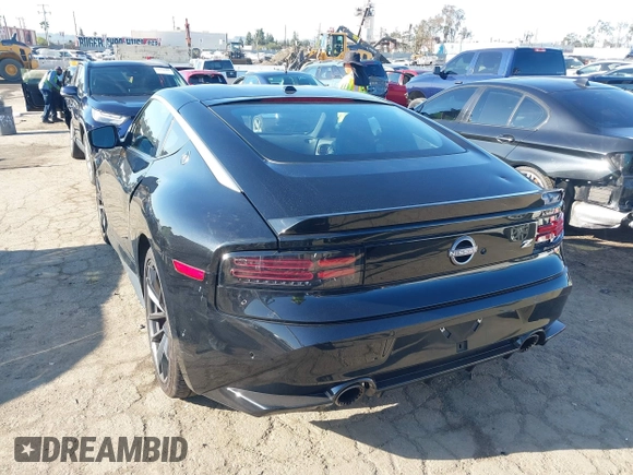 2023 Nissan Z Performance с VIN JN1BZ4BH1PM311774, выставлен на аукционе IAAI как лот 41818187 с пробегом 25 438 миль миль и . История ставок и продаж доступна на DreamBid. Изображение 3.