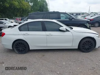 2013 BMW 3 Series 328i xDrive with VIN WBA3B5C5XDJ598557, listed as a IAAI auction lot 42747733 with 153,989 mi miles and . Bid and sale history available at DreamBid. Image 13.