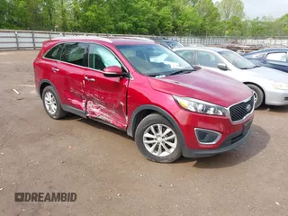2017 Kia Sorento LX z VIN 5XYPGDA56HG191361, wystawiony jako IAAI lot #42103259 z przebiegiem 207 652 mil mil oraz . Historia ofert i sprzedaży dostępna na DreamBid. Obrazek 1.