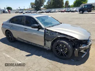 2022 BMW 3 Series 330i with VIN WBA5R1C04NFN14819, listed as a Copart auction lot 64467823 with 18,310 mi miles. Bid and sale history available at carsss.com. Image 4.