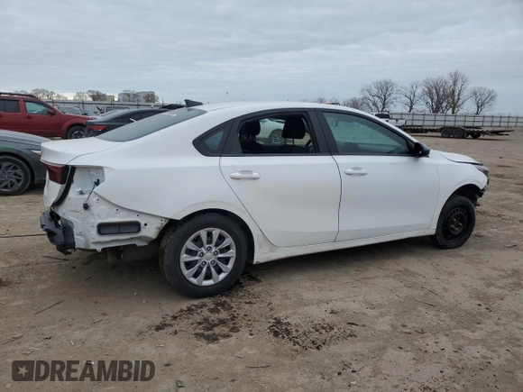 2022 Kia Forte LXS with VIN 3KPF24AD4NE499199, listed as a Copart auction lot 83819364 with 94,104 mi miles and Salvage Title. Bid and sale history available at carsss.com. Image 3.