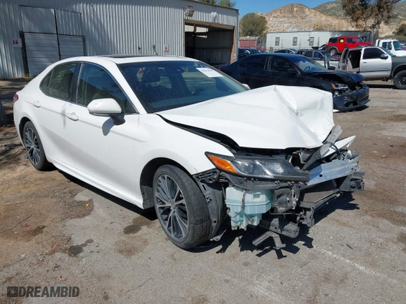 2018 Toyota Camry LE with VIN JTNB11HK2J3000269, listed as a IAAI auction lot 41812634 with 248,881 mi miles. Bid and sale history available at carsss.com. Image 1.