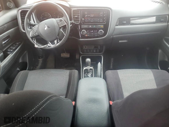 2018 Mitsubishi Outlander SE with VIN JA4AD3A35JZ059894, listed as a Copart auction lot 61015595 with 121,530 mi miles and Salvage title. Bid and sale history available at DreamBid. Image 8.