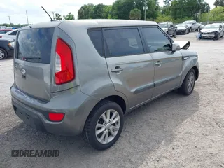 2013 Kia Soul with VIN KNDJT2A5XD7629165, listed as a IAAI auction lot 41931405 with 173,928 mi miles. Bid and sale history available at carsss.com. Image 4.