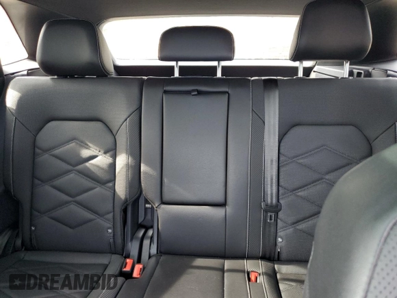 2024 Volkswagen Atlas SE with VIN 1V2KE2CA0RC248463, listed as a Copart auction lot 54363465 with 3,969 mi miles and Salvage title. Bid and sale history available at DreamBid. Image 10.