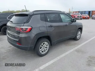 2018 Jeep Compass Sport с VIN 3C4NJCAB9JT489149, выставлен на аукционе IAAI как лот 42025904 с пробегом 87 099 миль миль и . История ставок и продаж доступна на DreamBid. Изображение 4.