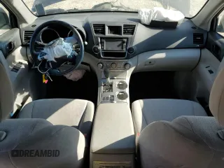 2013 Toyota Highlander with VIN 5TDZA3EH1DS034519, listed as a Copart auction lot 55595415 with Not Provided miles and Non Repairable. Bid and sale history available at DreamBid. Image 8.
