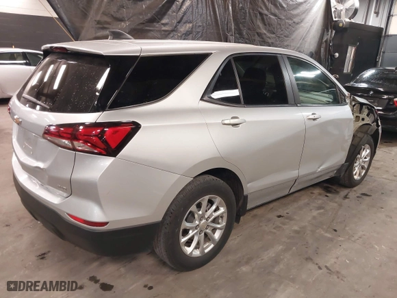 2022 Chevrolet Equinox LS with VIN 3GNAXSEV1NS171962, listed as a IAAI auction lot 40991473 with 69,667 mi miles. Bid and sale history available at carsss.com. Image 4.