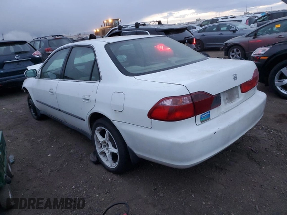 1999 Honda Accord LX с VIN JHMCG5540XC034223, выставлен на аукционе Copart как лот 83922254 с пробегом Не указан миль и Списание • Salvage title. История ставок и продаж доступна на DreamBid. Изображение 2.