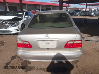 2001 Mercedes-Benz E-Class with VIN WDBJF65J11B232599, listed as a IAAI auction lot 41517879 with 173,366 mi miles. Bid and sale history available at carsss.com. Image 16.