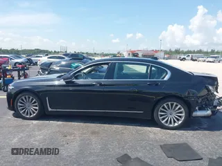 2022 BMW 7 Series 740i with VIN WBA7T2C02NCH73426, listed as a IAAI auction lot 42641007 with 49,300 mi miles and . Bid and sale history available at DreamBid. Image 15.