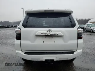 2022 Toyota 4Runner SR5 with VIN JTEMU5JR4N6063067, listed as a Copart auction lot 43328195 with 62,285 mi miles and Clean title. Bid and sale history available at DreamBid. Image 6.