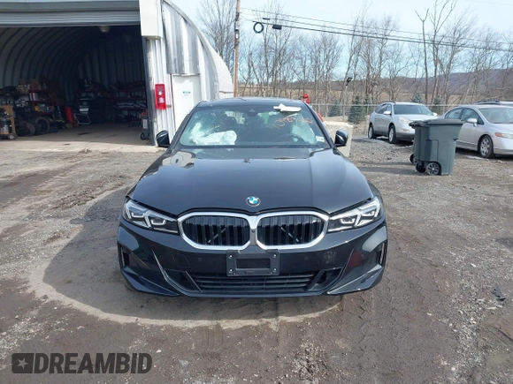 2024 BMW 3 Series 330i xDrive with VIN 3MW89FF04R8E03630, listed as a IAAI auction lot 40983630 with 15,462 mi miles. Bid and sale history available at carsss.com. Image 12.
