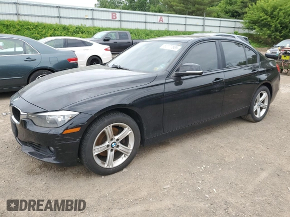 2014 BMW 3 Series 328i xDrive z VIN WBA3B5C51EP541677, wystawiony jako Copart lot #62177885 z przebiegiem 130 142 mil mil oraz Czysty tytuł • Clean title. Historia ofert i sprzedaży dostępna na DreamBid. Obrazek 1.