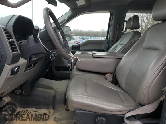 2018 Ford F-350 with VIN 1FD8W3E66JEC48883, listed as a Copart auction lot 44500174 with 204,881 mi miles and Salvage title. Bid and sale history available at DreamBid. Image 7.