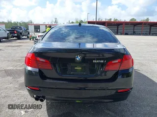 2015 BMW 5 Series 528i with VIN WBA5A5C57FD512845, listed as a IAAI auction lot 41954256 with 174,944 mi miles. Bid and sale history available at carsss.com. Image 17.