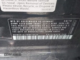 2011 Volkswagen GTI w/Sunroof & Navi PZEV z VIN WVWGD7AJ7BW070534, wystawiony jako IAAI lot #42159521 z przebiegiem 138 279 mil mil oraz . Historia ofert i sprzedaży dostępna na DreamBid. Obrazek 9.