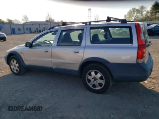 2001 Volvo V70 with VIN YV1SZ58D711042982, listed as a Copart auction lot 52968455 with 251,641 mi miles and Clean Title. Bid and sale history available at carsss.com. Image 2.