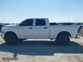 2018 Ram 2500 Tradesman with VIN 3C6UR4CJ0JG188350, listed as a IAAI auction lot 41787630 with 122,434 mi miles. Bid and sale history available at carsss.com. Image 14.