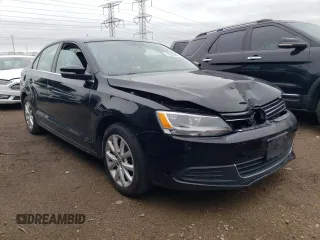 2013 Volkswagen Jetta SE with VIN 3VWDX7AJ3DM360070, listed as a Copart auction lot 55623855 with 75,104 mi miles and Salvage title. Bid and sale history available at DreamBid. Image 4.