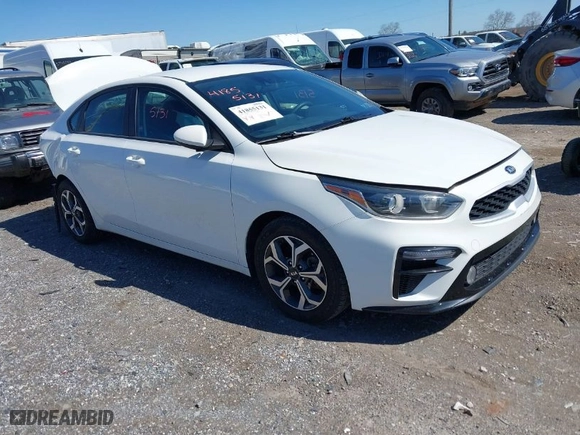 2021 Kia Forte LXS with VIN 3KPF24AD5ME410013, listed as a IAAI auction lot 41855131 with 60,960 mi miles. Bid and sale history available at carsss.com. Image 1.