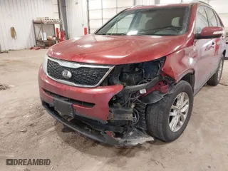 2015 Kia Sorento LX with VIN 5XYKTDA76FG580084, listed as a IAAI auction lot 41408761 with 184,650 mi miles. Bid and sale history available at carsss.com. Image 6.