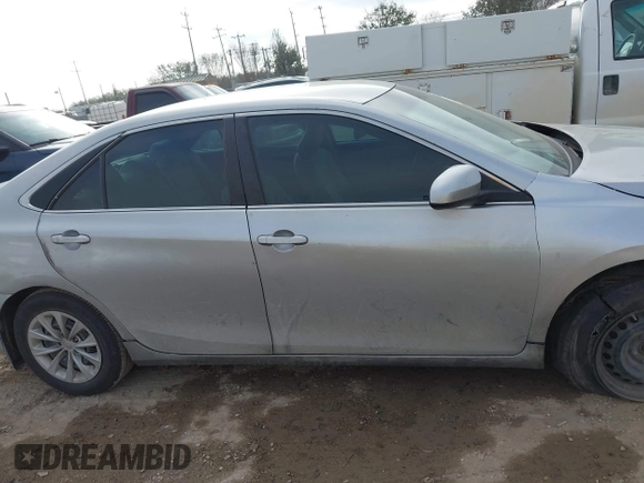 2017 Toyota Camry XLE with VIN 4T1BF1FK3HU688372, listed as a IAAI auction lot 41607367 with 105,224 mi miles and . Bid and sale history available at carsss.com. Image 13.