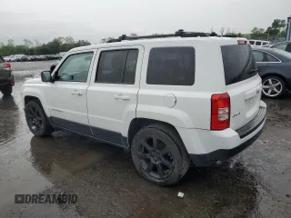 2011 Jeep Patriot Latitude z VIN 1J4NF1GB2BD280818, wystawiony jako Copart lot #56779975 z przebiegiem 172 738 mil mil oraz Czysty tytuł • Clean title. Historia ofert i sprzedaży dostępna na DreamBid. Obrazek 2.