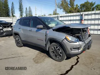 2020 Jeep Compass Trailhawk z VIN 3C4NJDDB9LT106573, wystawiony jako Copart lot #47480195 z przebiegiem 87 935 mil mil oraz Nie do naprawy • Non repairable. Historia ofert i sprzedaży dostępna na DreamBid. Obrazek 4.
