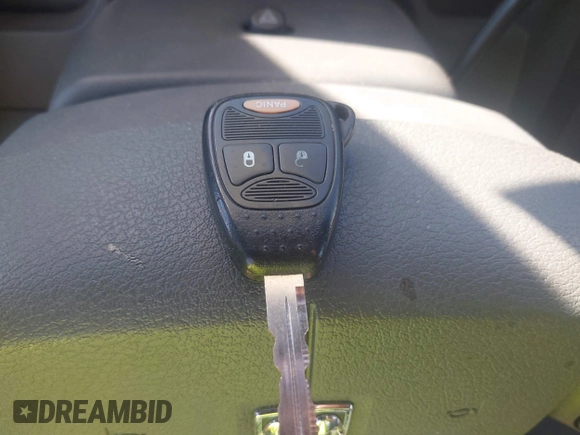 2008 Dodge 1500 ST with VIN 1D7HU18N68S574993, listed as a IAAI auction lot 41684360 with 135,091 mi miles and . Bid and sale history available at DreamBid. Image 11.