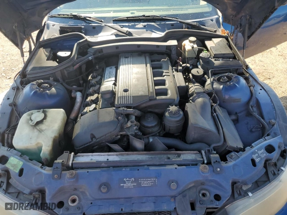 2000 BMW Z3 2.5L with VIN WBACH9341YLF88574, listed as a Copart auction lot 41901735 with 395,118 mi miles and Non Repairable. Bid and sale history available at carsss.com. Image 12.