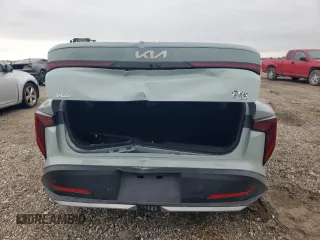 2025 Kia K4 LXS with VIN 3KPFT4DE8SE050010, listed as a Copart auction lot 46000115 with 1,667 mi miles and Salvage Title. Bid and sale history available at carsss.com. Image 6.